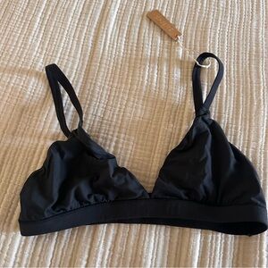 SKIMS Black Triangle onyx Bralette medium